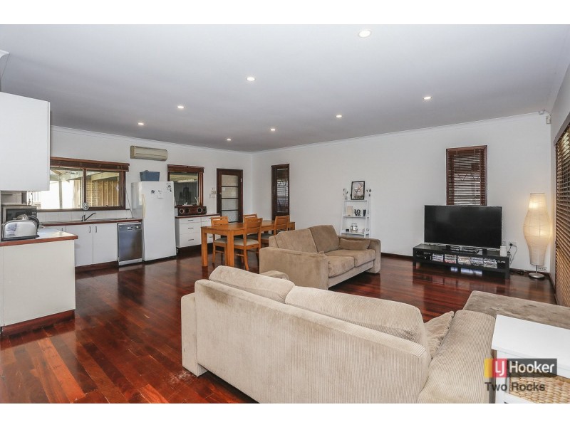 7 Fawkner Road, Two Rocks WA 6037