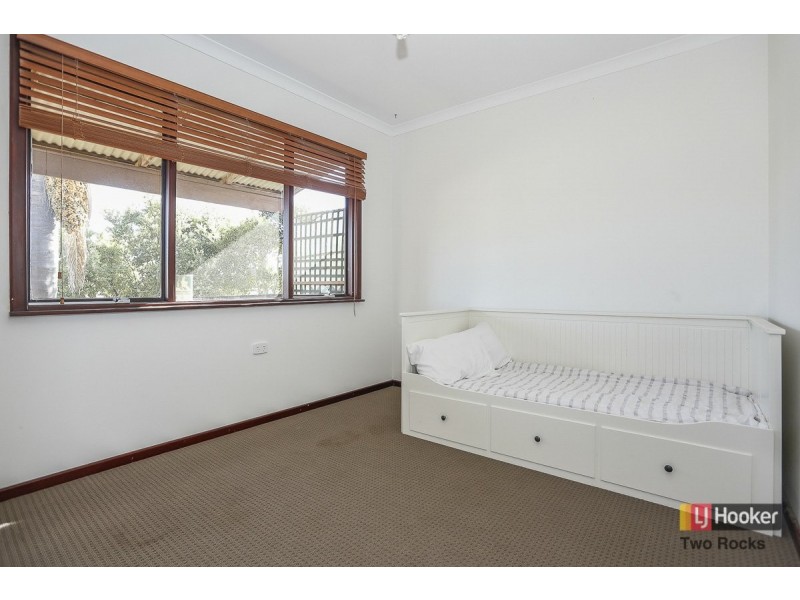 7 Fawkner Road, Two Rocks WA 6037