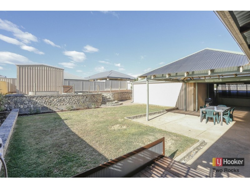 7 Fawkner Road, Two Rocks WA 6037