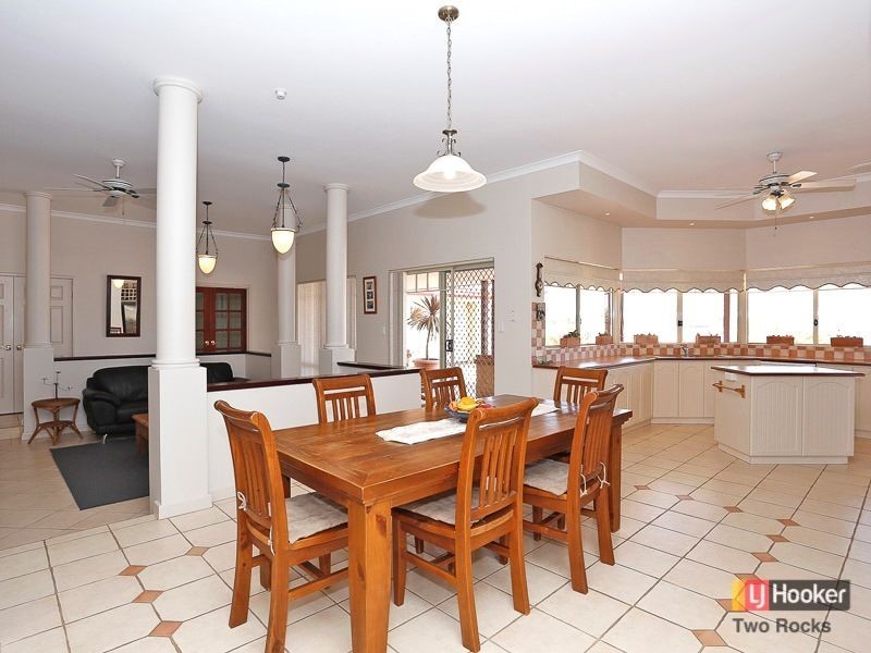 8 Sceptre Court, Two Rocks WA 6037