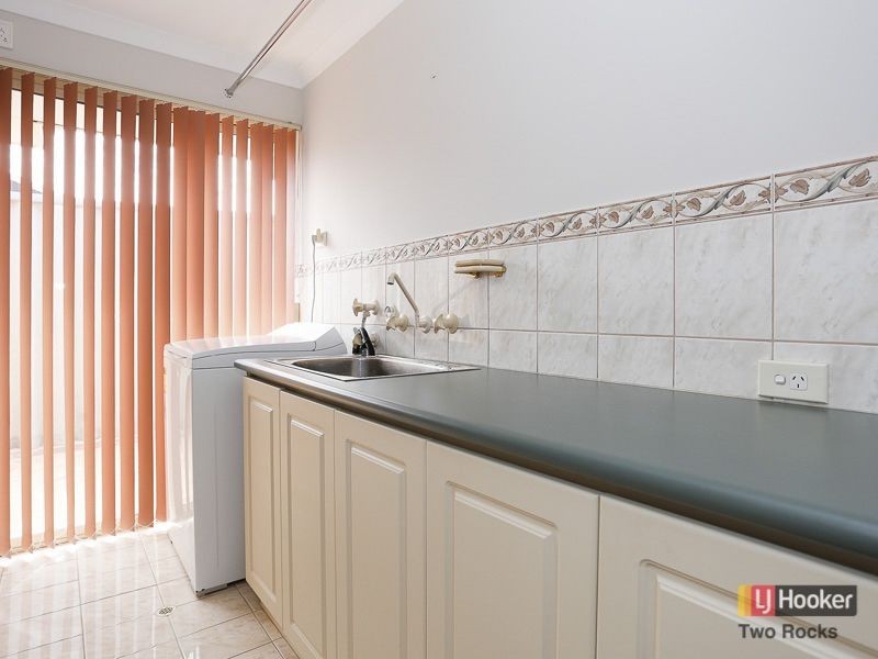 8 Sceptre Court, Two Rocks WA 6037