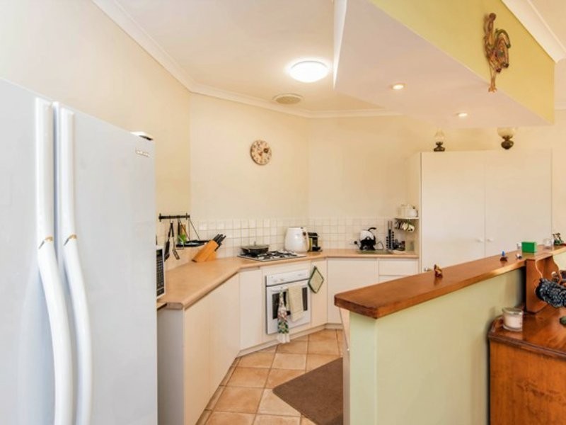 33 Linda Grove, Gabbadah WA 6041