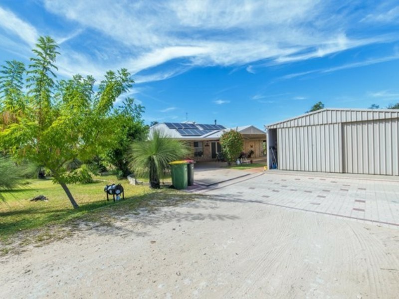 33 Linda Grove, Gabbadah WA 6041