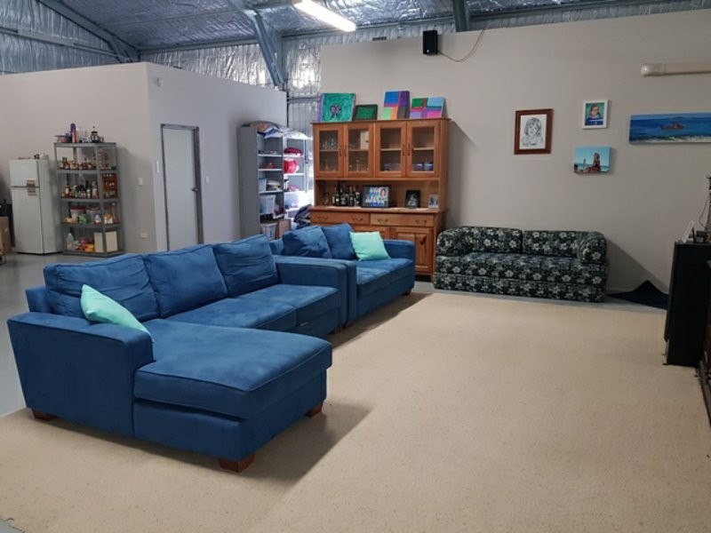 38 Cinnamon Meander, Two Rocks WA 6037