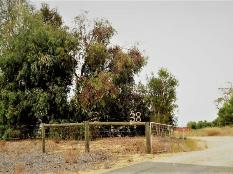 38 Cinnamon Meander, Two Rocks WA 6037