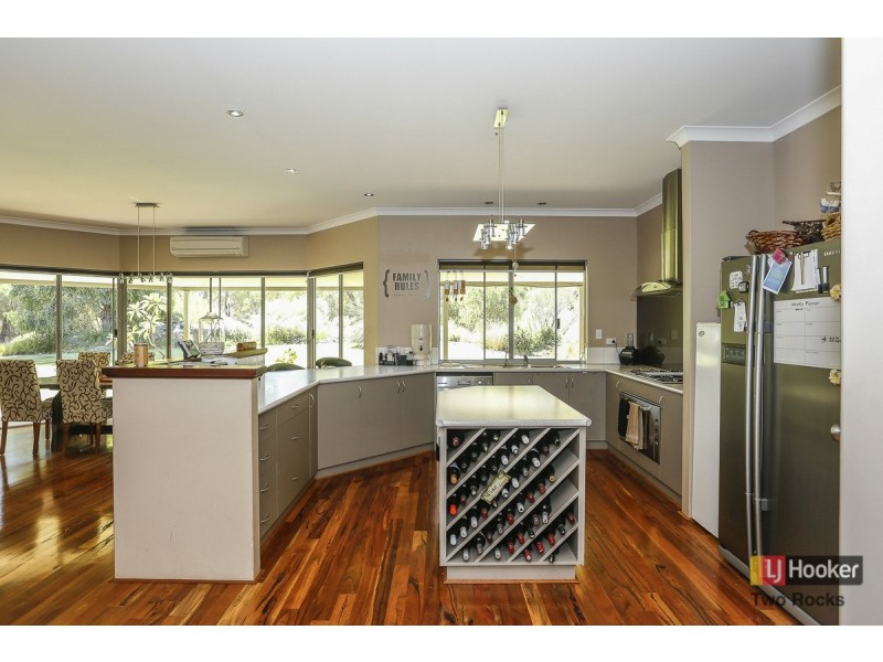 22 Farmhouse Link, Two Rocks WA 6037