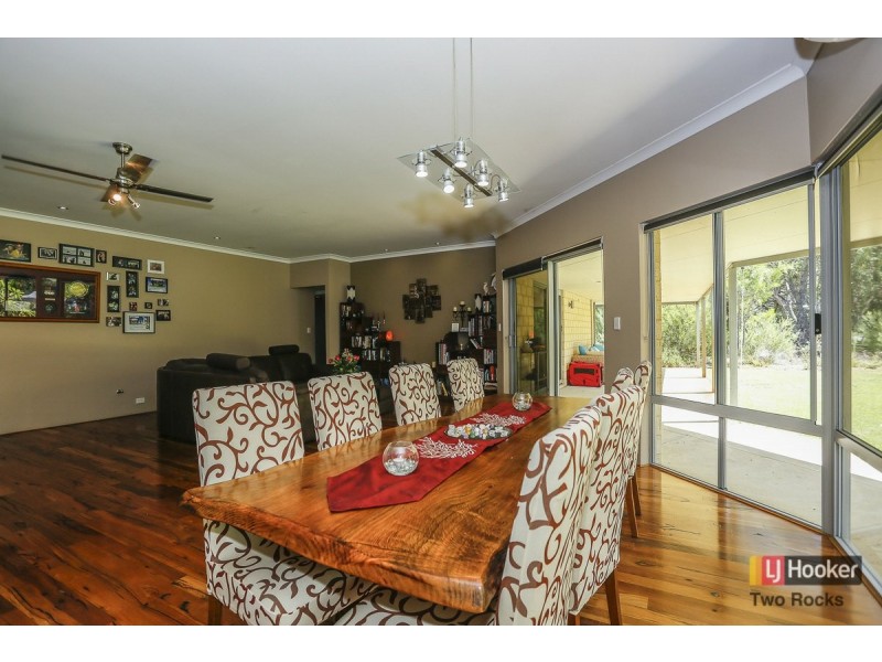 22 Farmhouse Link, Two Rocks WA 6037