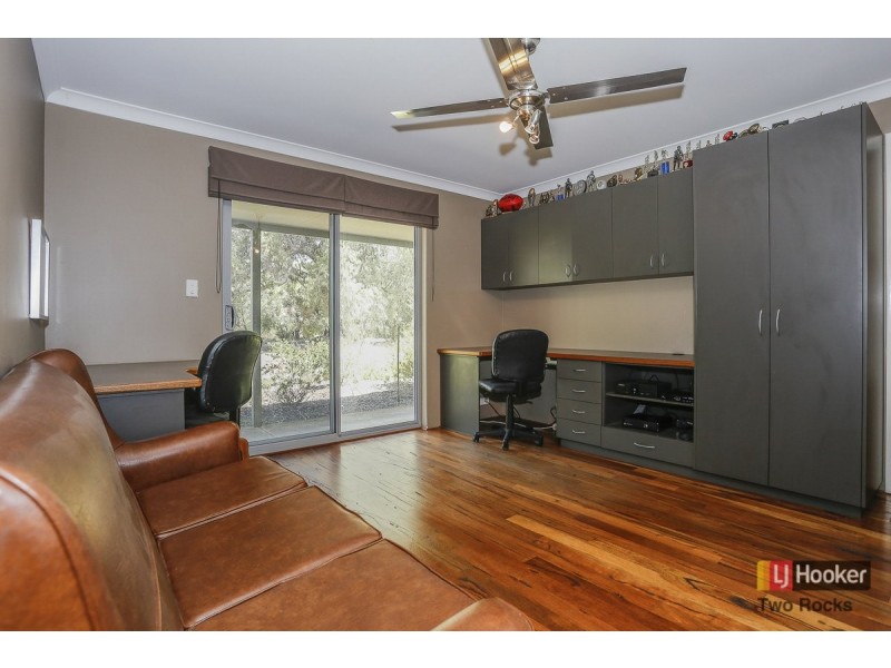 22 Farmhouse Link, Two Rocks WA 6037