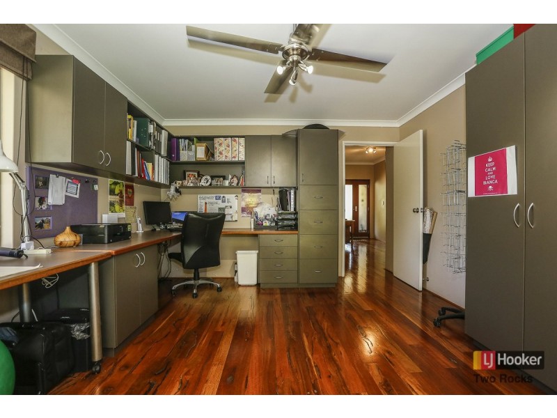 22 Farmhouse Link, Two Rocks WA 6037