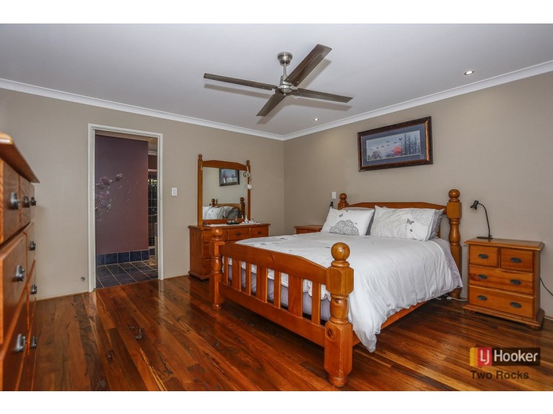 22 Farmhouse Link, Two Rocks WA 6037