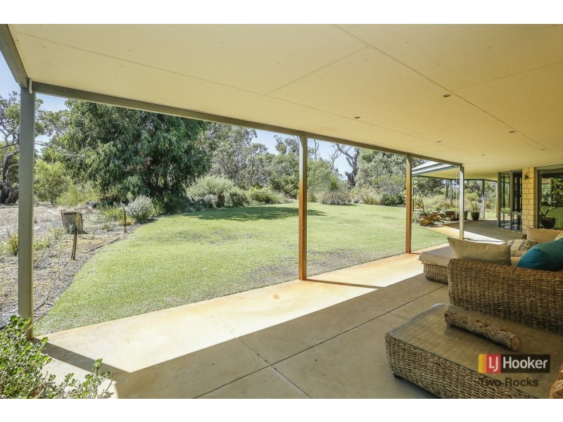22 Farmhouse Link, Two Rocks WA 6037