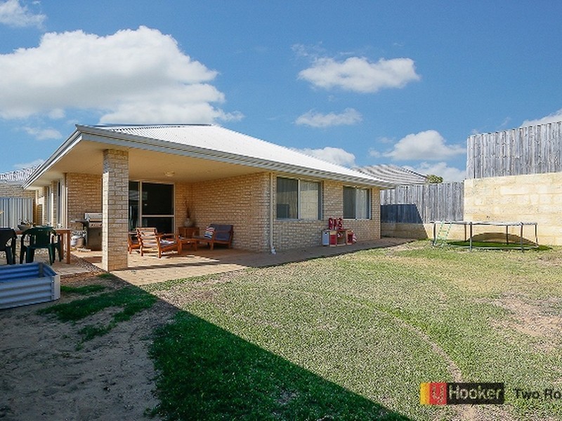 4 Oldsalt Brace, Yanchep WA 6035