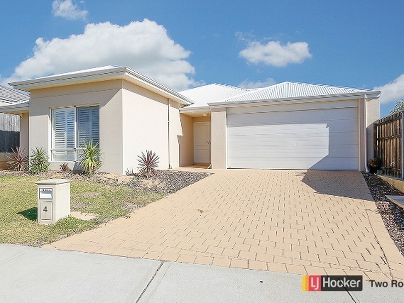 4 Oldsalt Brace, Yanchep WA 6035