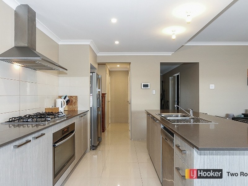 12 Putter Street, Yanchep WA 6035