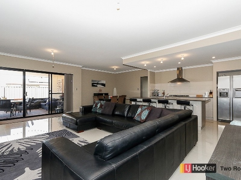 12 Putter Street, Yanchep WA 6035