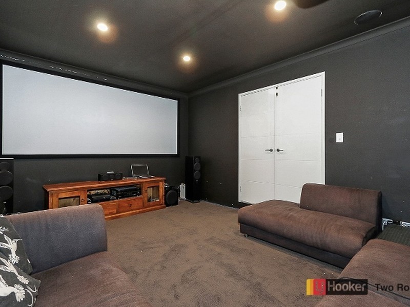 12 Putter Street, Yanchep WA 6035