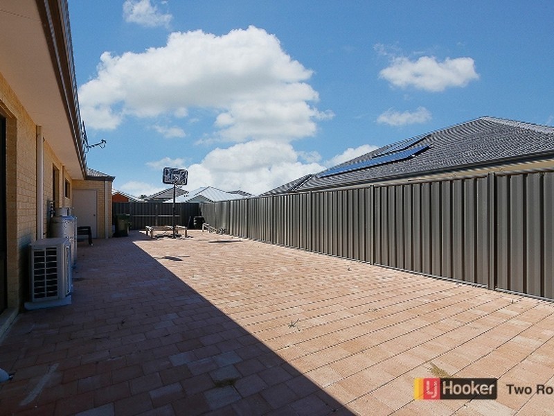 12 Putter Street, Yanchep WA 6035