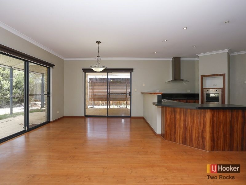 9 Genesta Place, Two Rocks WA 6037