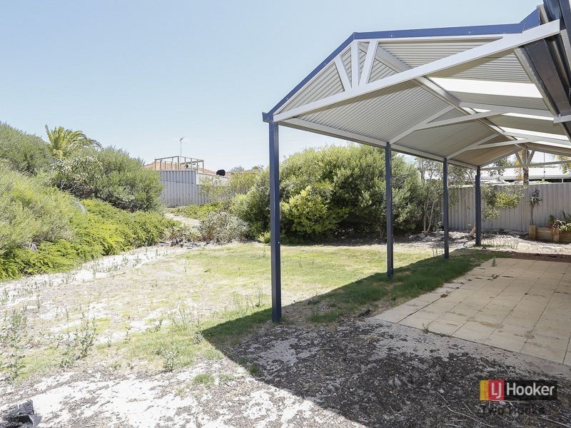 9 Genesta Place, Two Rocks WA 6037