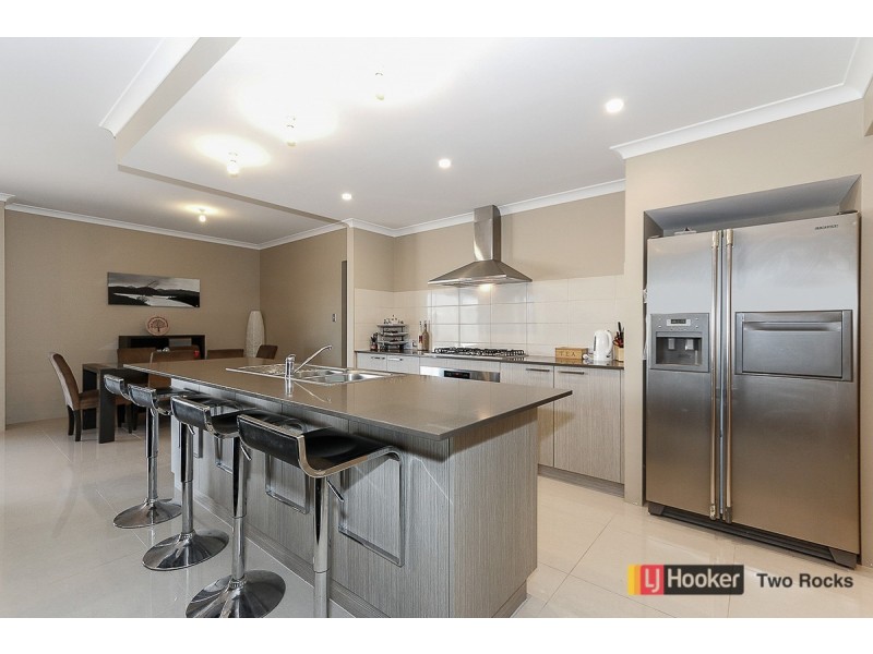 12 Putter Street, Yanchep WA 6035