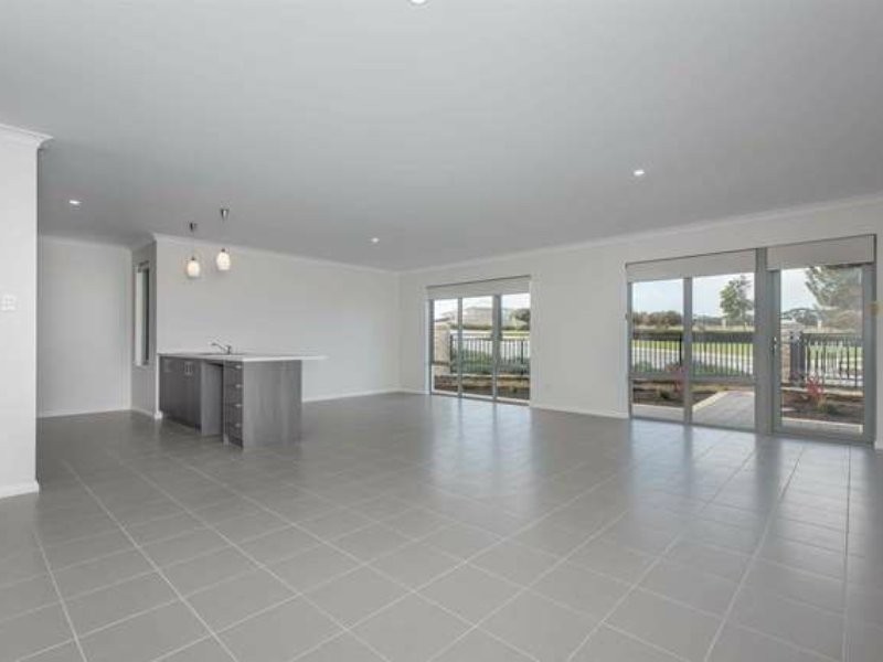 43 Montebello Boulevard, Two Rocks WA 6037