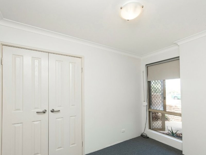 34 Leichhardt Drive, Two Rocks WA 6037