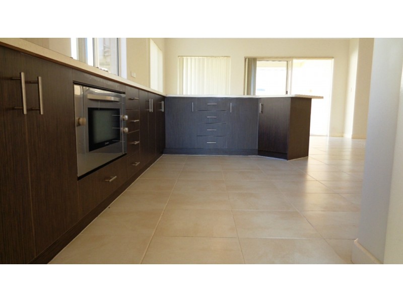 15 Bundegi Way, Two Rocks WA 6037