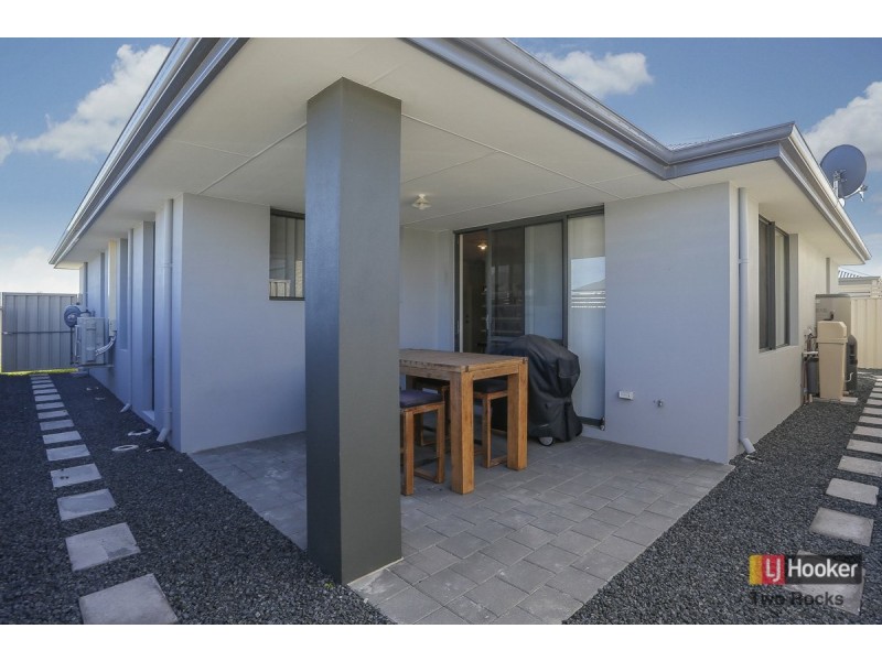 40 Abalone View, Two Rocks WA 6037