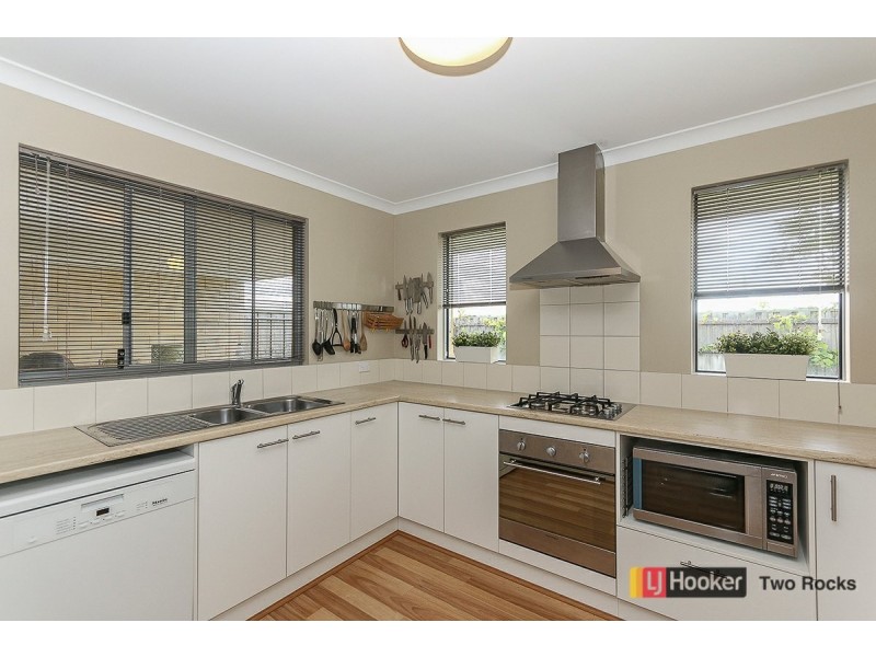 43 Mullins Way, Yanchep WA 6035