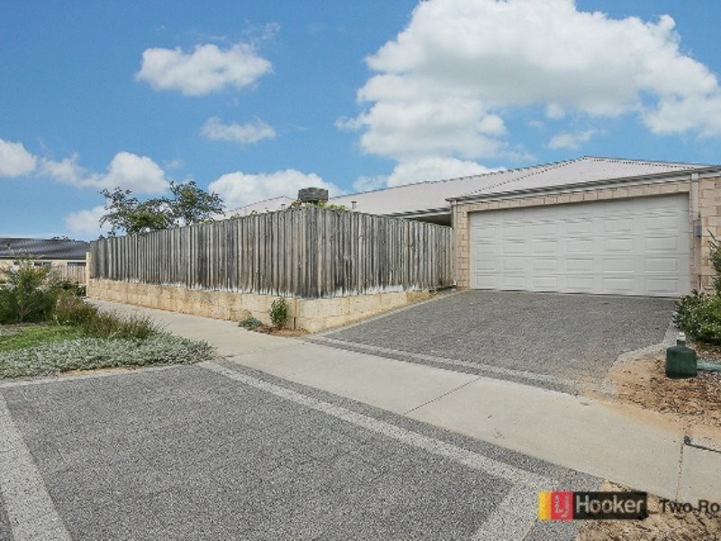 43 Mullins Way, Yanchep WA 6035