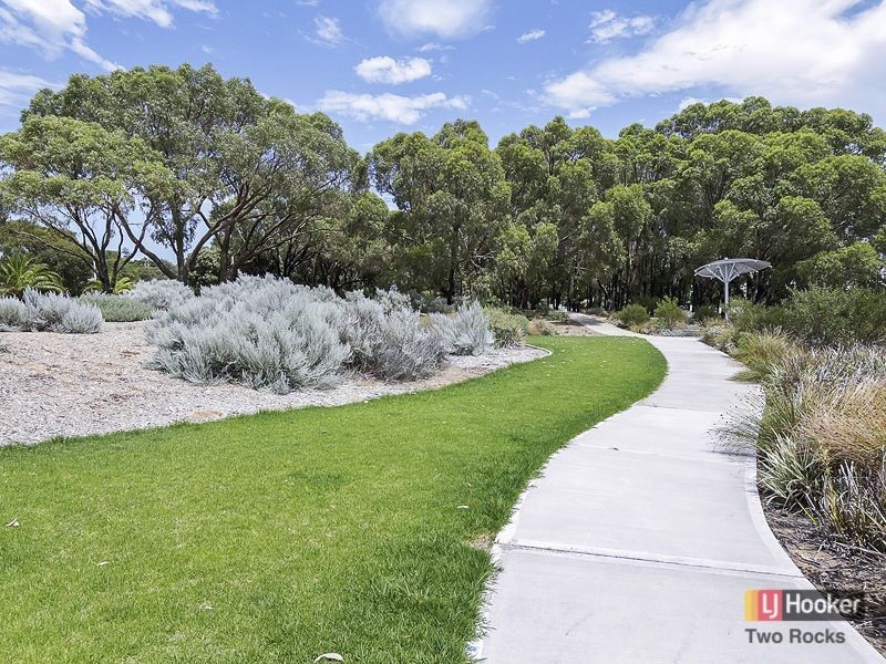 4 Oldsalt Brace, Yanchep WA 6035