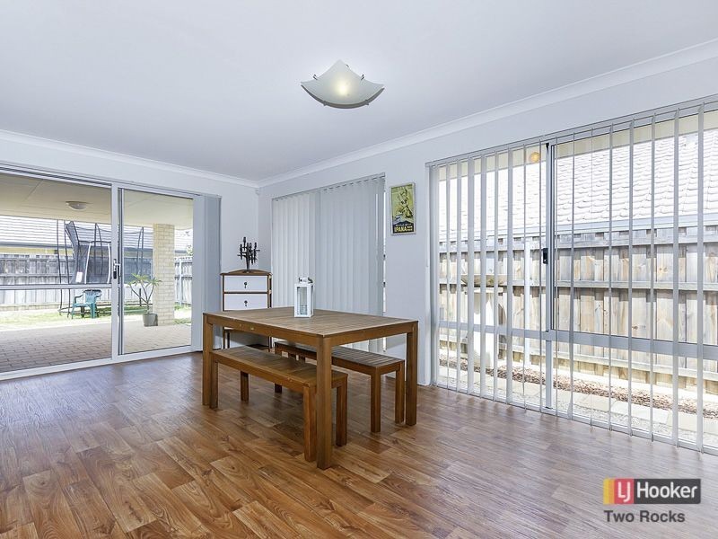 4 Oldsalt Brace, Yanchep WA 6035