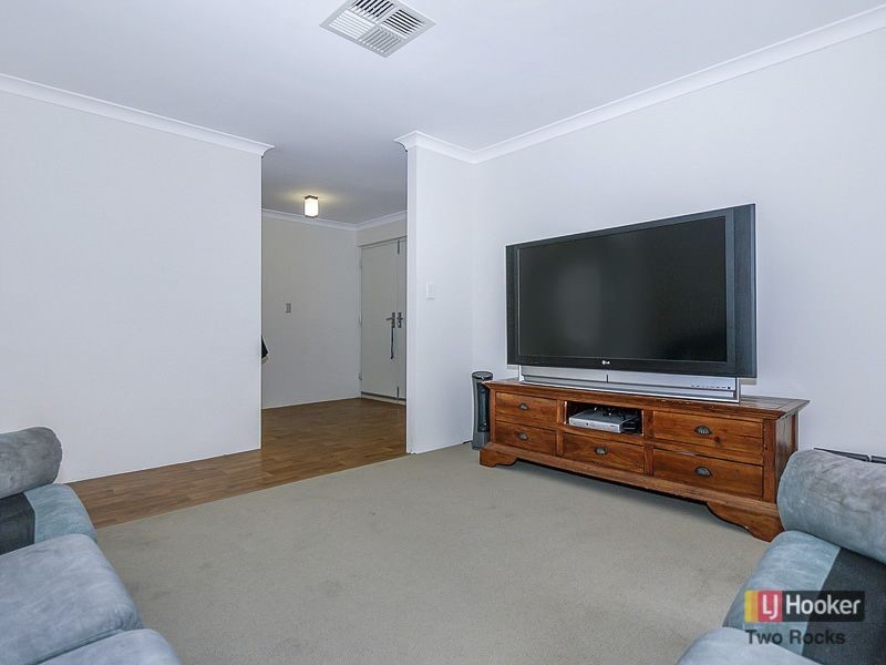 4 Oldsalt Brace, Yanchep WA 6035