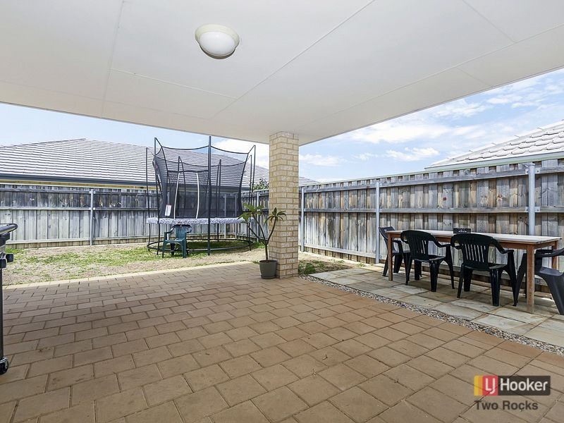 4 Oldsalt Brace, Yanchep WA 6035