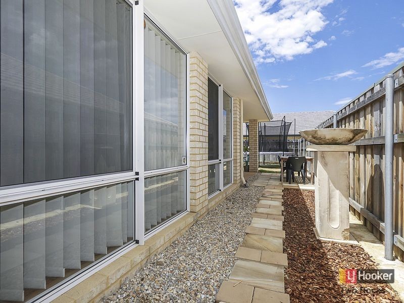 4 Oldsalt Brace, Yanchep WA 6035