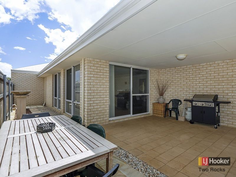 4 Oldsalt Brace, Yanchep WA 6035