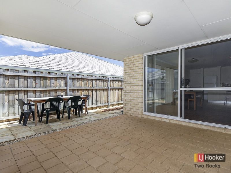 4 Oldsalt Brace, Yanchep WA 6035