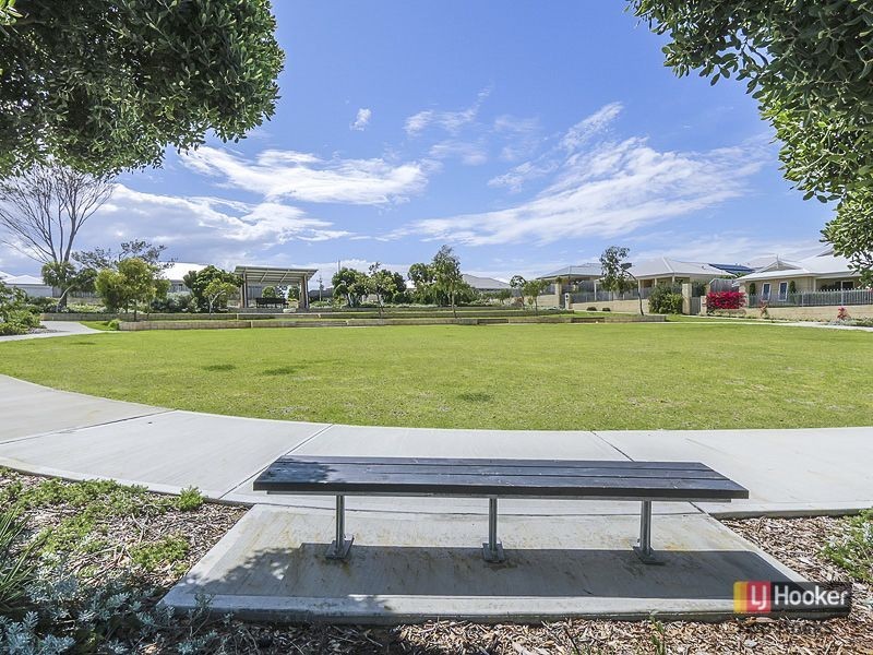 4 Oldsalt Brace, Yanchep WA 6035