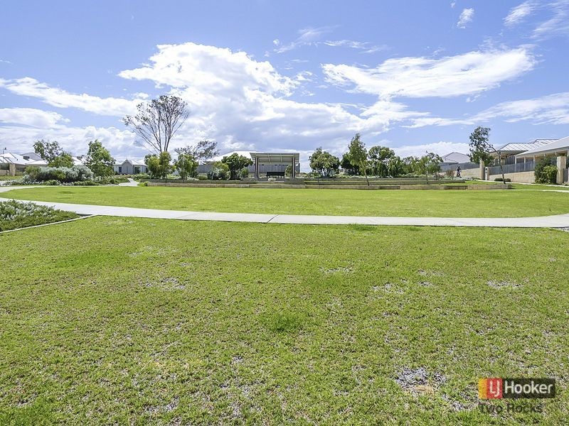 4 Oldsalt Brace, Yanchep WA 6035