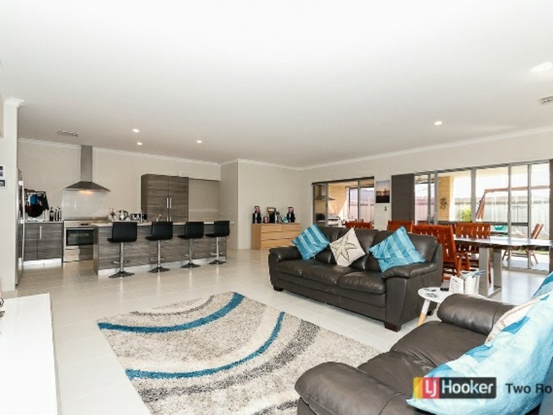 35 Kardan Drive, Yanchep WA 6035