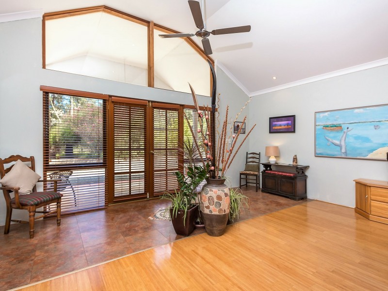 102 Harvest Circle, Two Rocks WA 6037