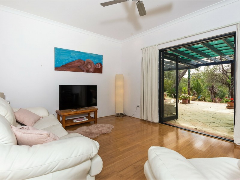 102 Harvest Circle, Two Rocks WA 6037