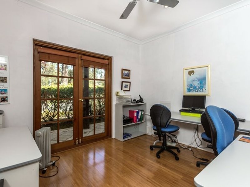 102 Harvest Circle, Two Rocks WA 6037