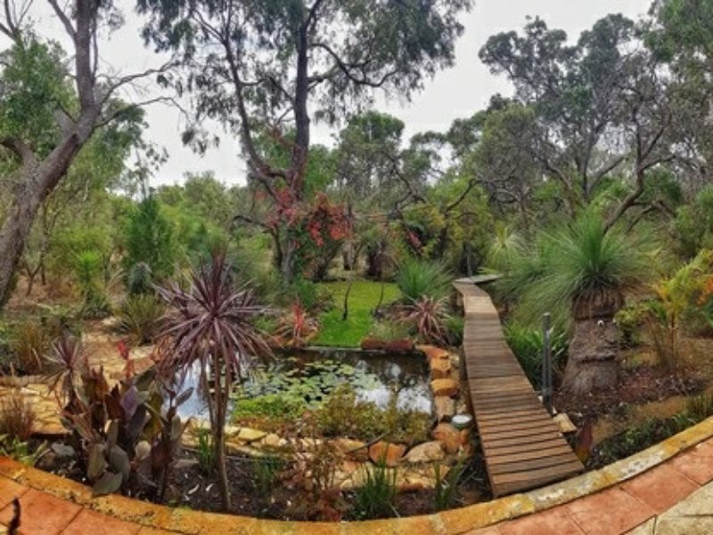 102 Harvest Circle, Two Rocks WA 6037