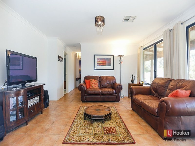 117 Harvest Circle, Two Rocks WA 6037