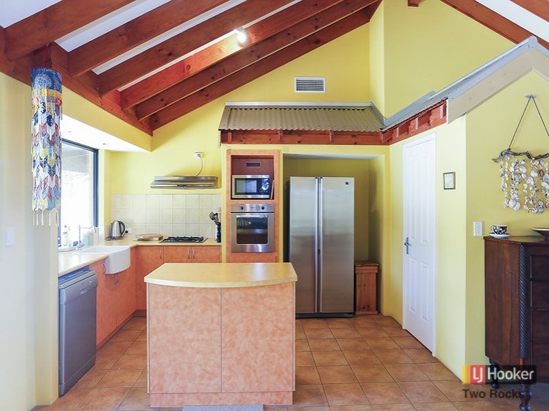 117 Harvest Circle, Two Rocks WA 6037