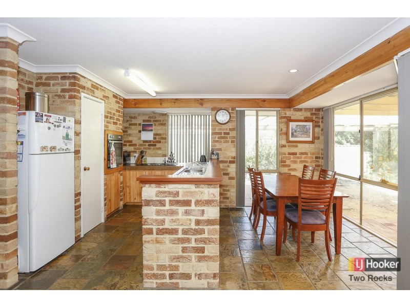 77 Lagoon Drive, Yanchep WA 6035