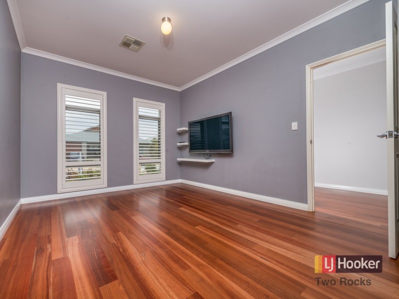 10 Clearview Street, Yanchep WA 6035