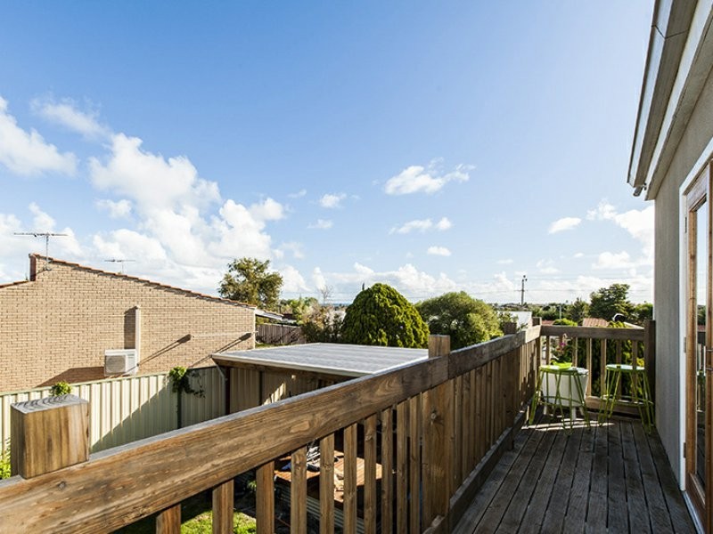 8 Benan Street, Kallaroo WA 6025