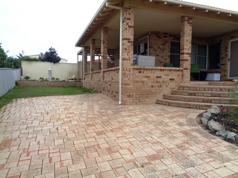 19 Valkyrie Place, Two Rocks WA 6037